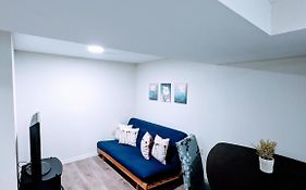 Small Haven With Sunlit Garden, Bsmt Apartment